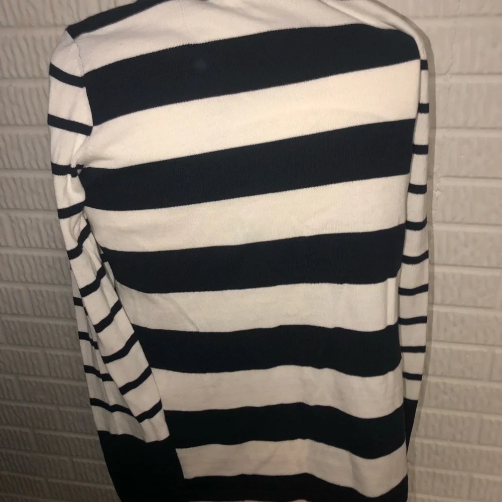 Tommy Hilfiger M Blue White Stripe Light Sweater NWT NEW - Picture 2 of 6